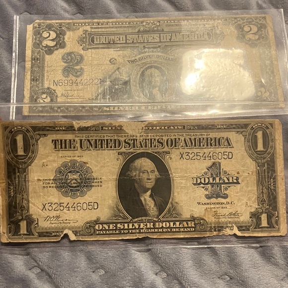 Old Money - Picture 5 of 9